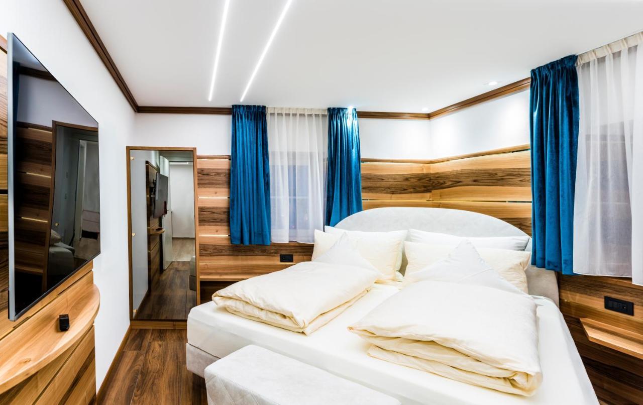 Apartments Villa Venezia Luxury Ortisei Eksteriør billede
